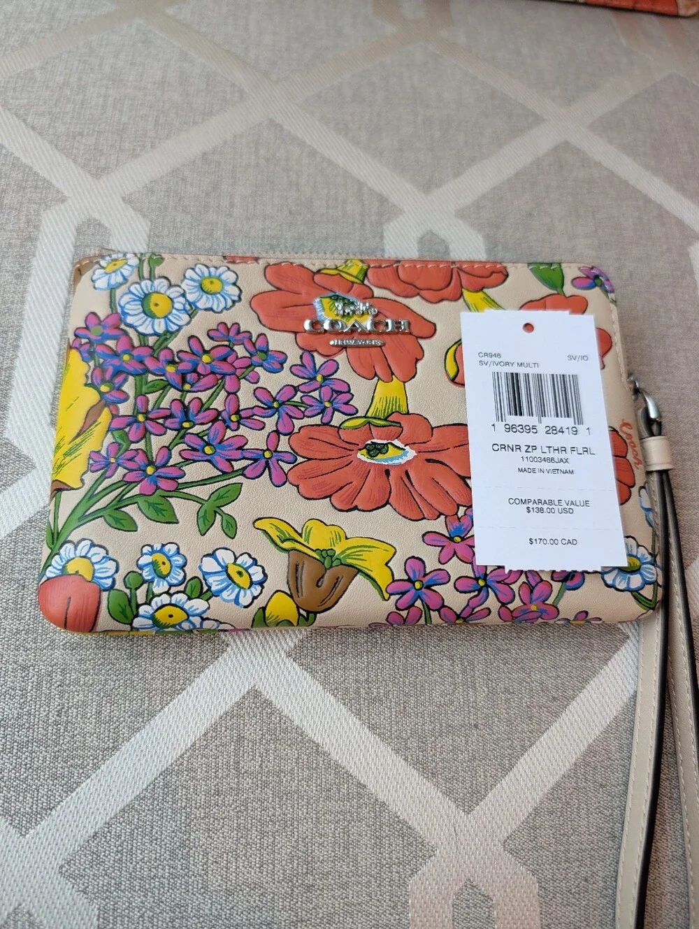 Coach Garden Floral Klare And Wristlet